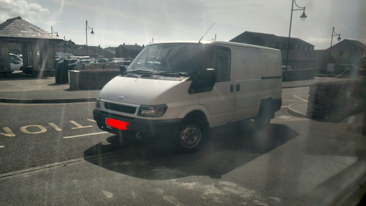 WorkshopsCFRS's tweet image. Luckily this time I was just waiting to go out on a test drive, next time it might not be. Minutes do make the difference!  #thinkB4Upark