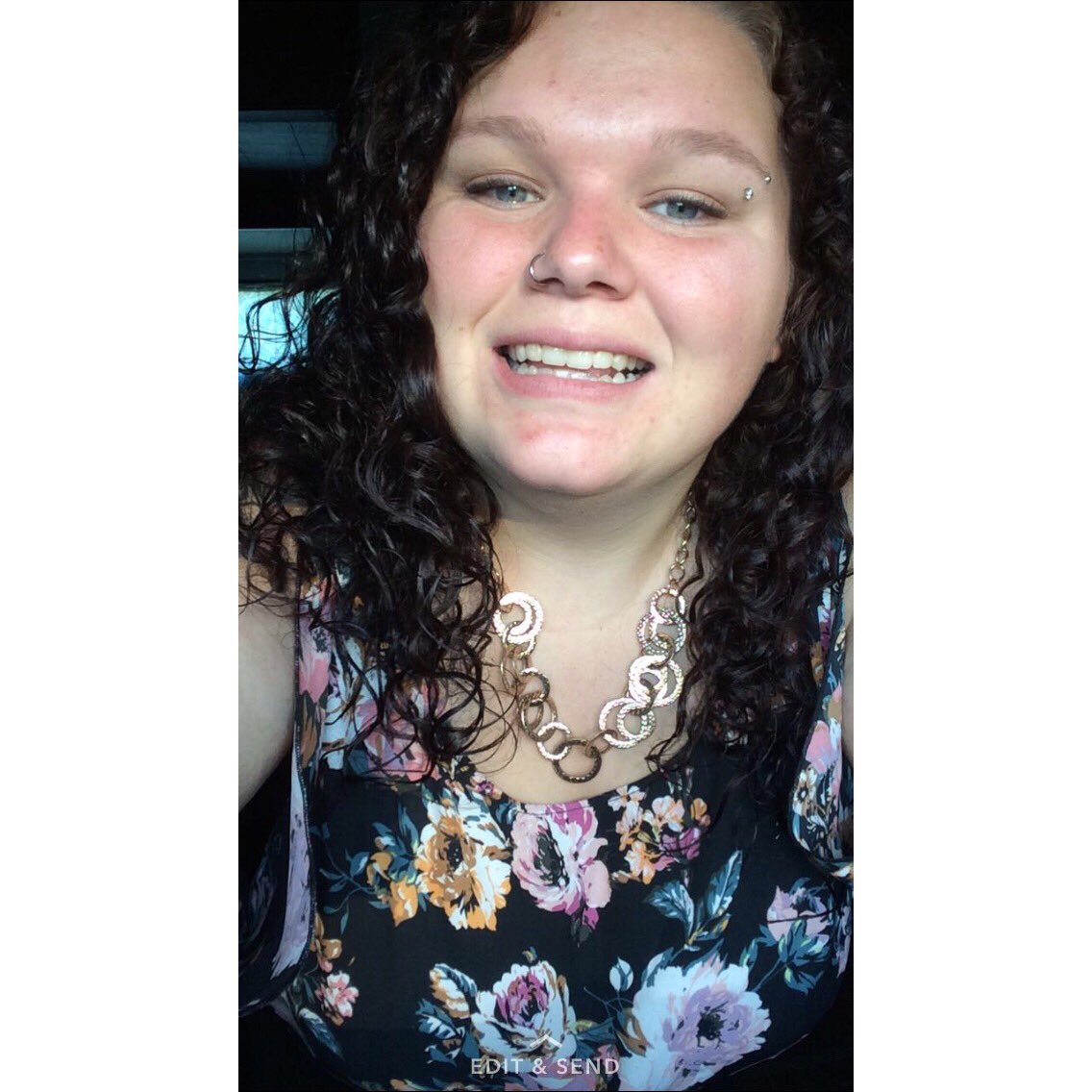 MissKSchwab's tweet photo. As Whitesnake would say - here I go again on my own, going down the only path I've ever known ❤️🍏
#internshiplife #firstdayofschoolagain https://t.co/lZqEdXJ0mD