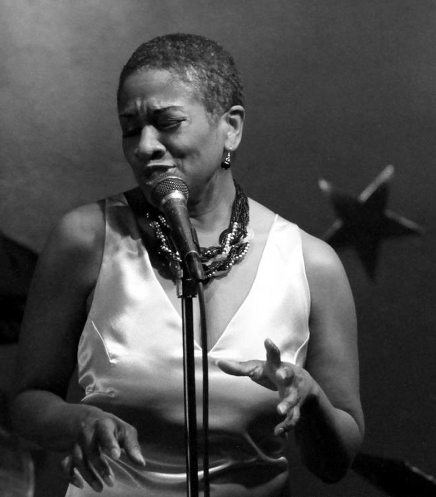 Don't miss the final in our #Jazz Night series on Th. 9/21 w/ #Sacramento vocal giant #VivianLee!
TIX: bit.ly/921Jazz