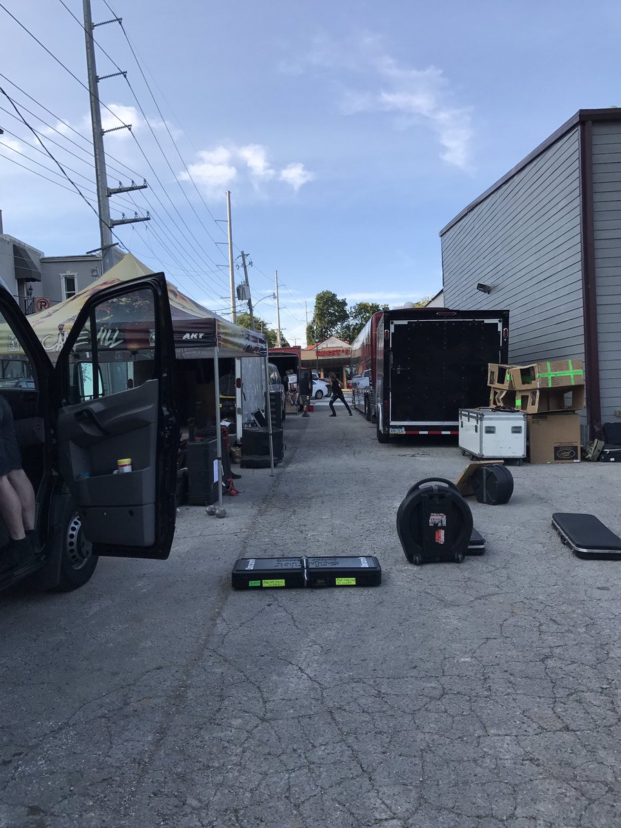 joncured's tweet image. Thanks 2 everybody &amp;amp; the staff at @popsrocks in Sauget! 2nite @devildriver @36CF @Cane_Hill &amp;amp; @Tetrarch at the @georgesmajestic C U there!