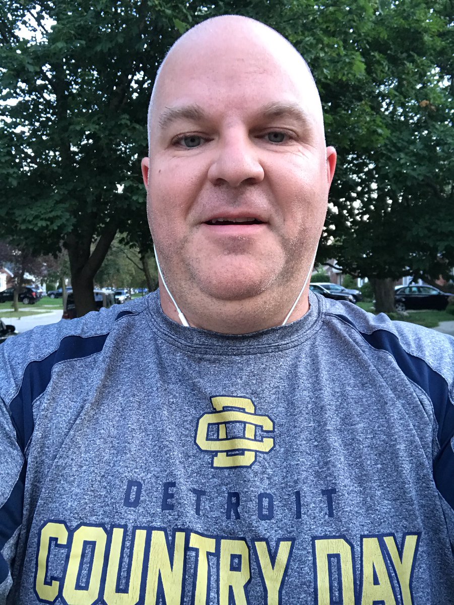 dcdsjacketband's tweet photo. Trying to stay motivated on the weight loss/ getting healthy plan!! https://t.co/eSRqZ8ZUh7