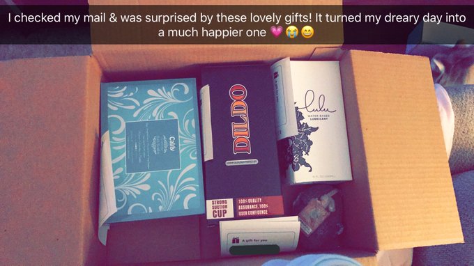 A box of gifts from my wishlist brightened my day 12/10. Thank you so much to the sweetheart that sent