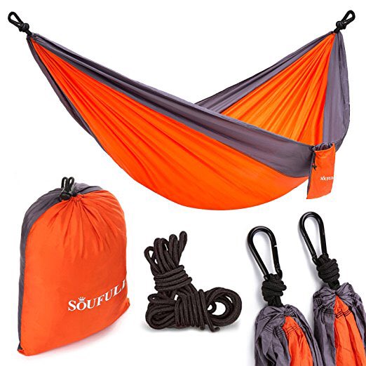 Grab this portable hammock for the upcoming fall weather! amazon.com/Soufull-Lightw…