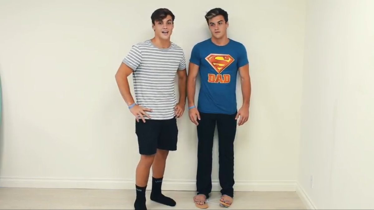 dolantwigs's tweet photo. AHHAHAHAHAH https://t.co/eq2bEx8JtE
