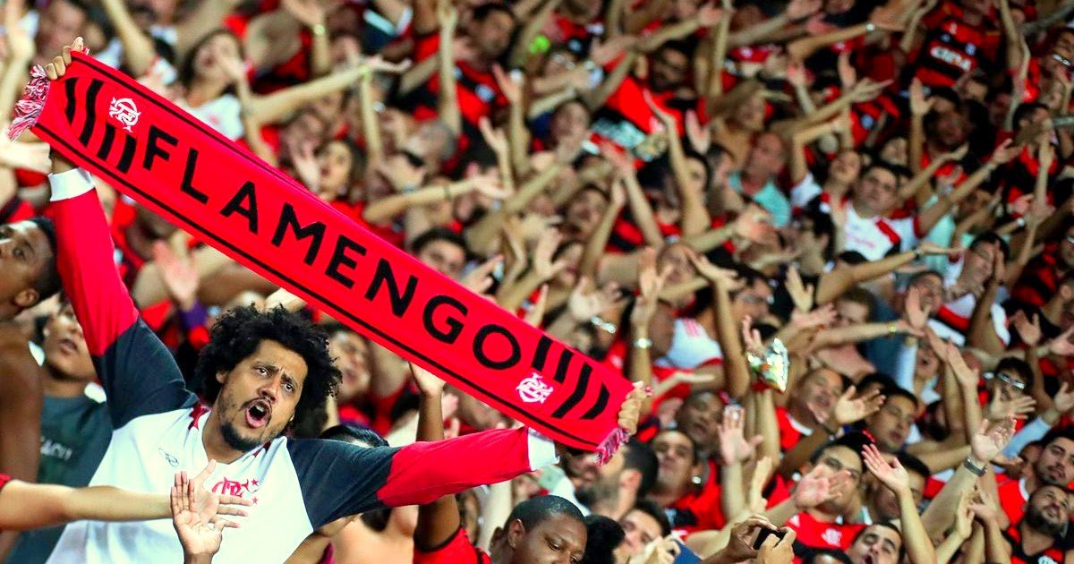 CMirandaFG's tweet photo. A Nação inteira, vestindo o manto, manto Rubro-Negro,
tem que ter respeito, grito ao mundo inteiro, eu sou Rubro-Negro! #RNsegueRN
#Vem5° https://t.co/7EhA1Kp82d