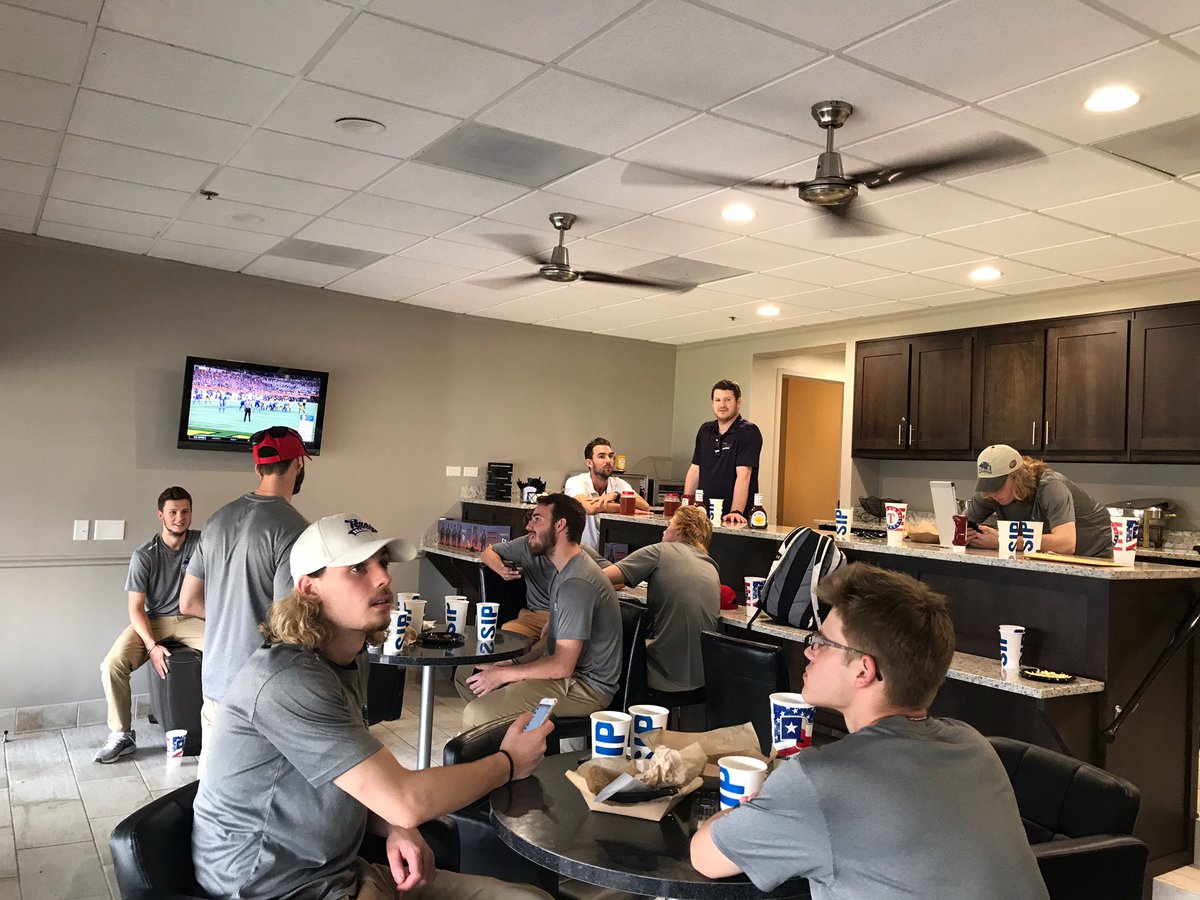 TXBrahmas tweet picture