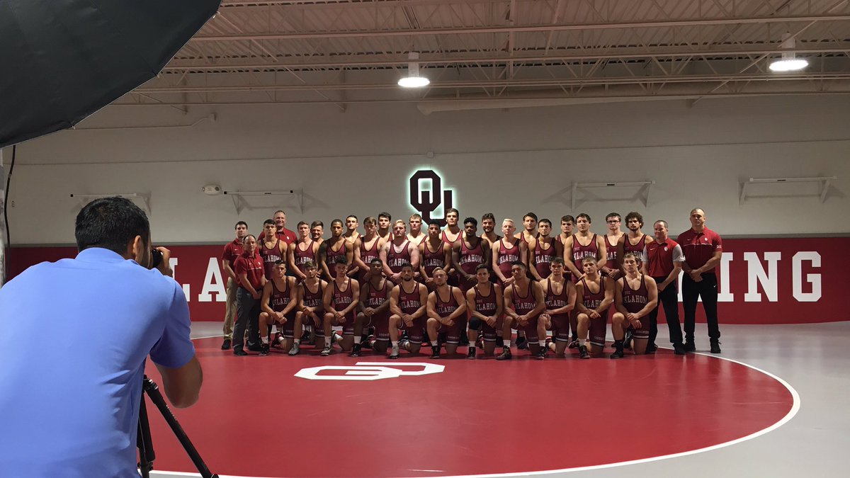 OU_Wrestling's tweet photo. It's team photo day, which means the season is right around the corner! 📷🤼‍♂️ https://t.co/AaHPwN2W9f