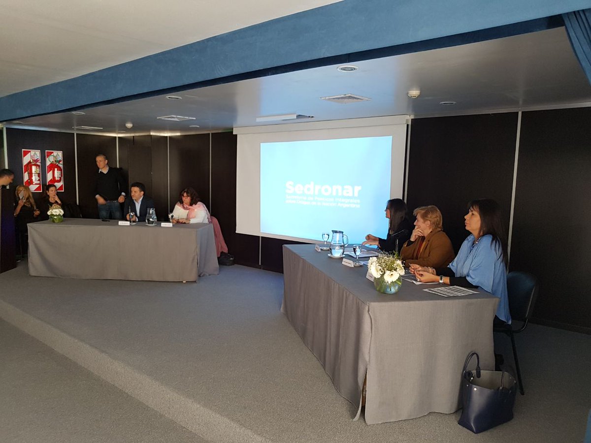 ijovenesPBA's tweet photo. @nancymonzon representa al IJÓVENES en La "Jornada de Diálogo Legislativo sobre Drogas" Que organiza @HCDiputadosBA junto a
@Sedronar https://t.co/mHfr4qSJH4