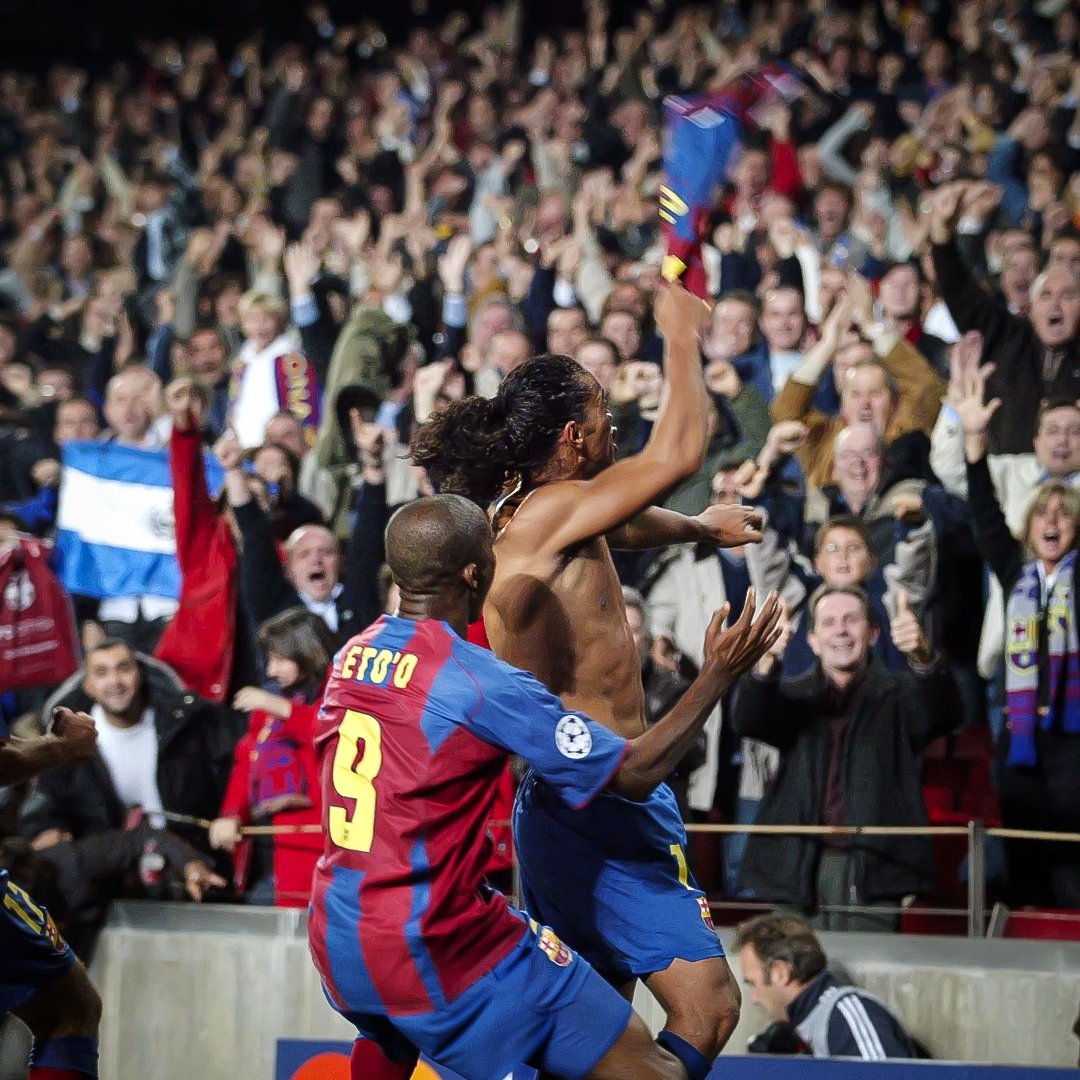 10Ronaldinho's tweet photo. ⚽️⚽️ https://t.co/ue62G5lypI