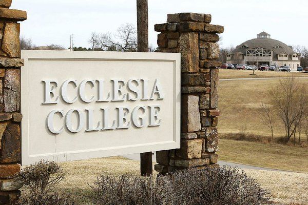 ArkansasOnline's tweet photo. #DemGaz investigation shows tiny college, treatment center got more state grant money than most nonprofits: https://t.co/rz9Z5UtwaK https://t.co/QktZWUfAfa