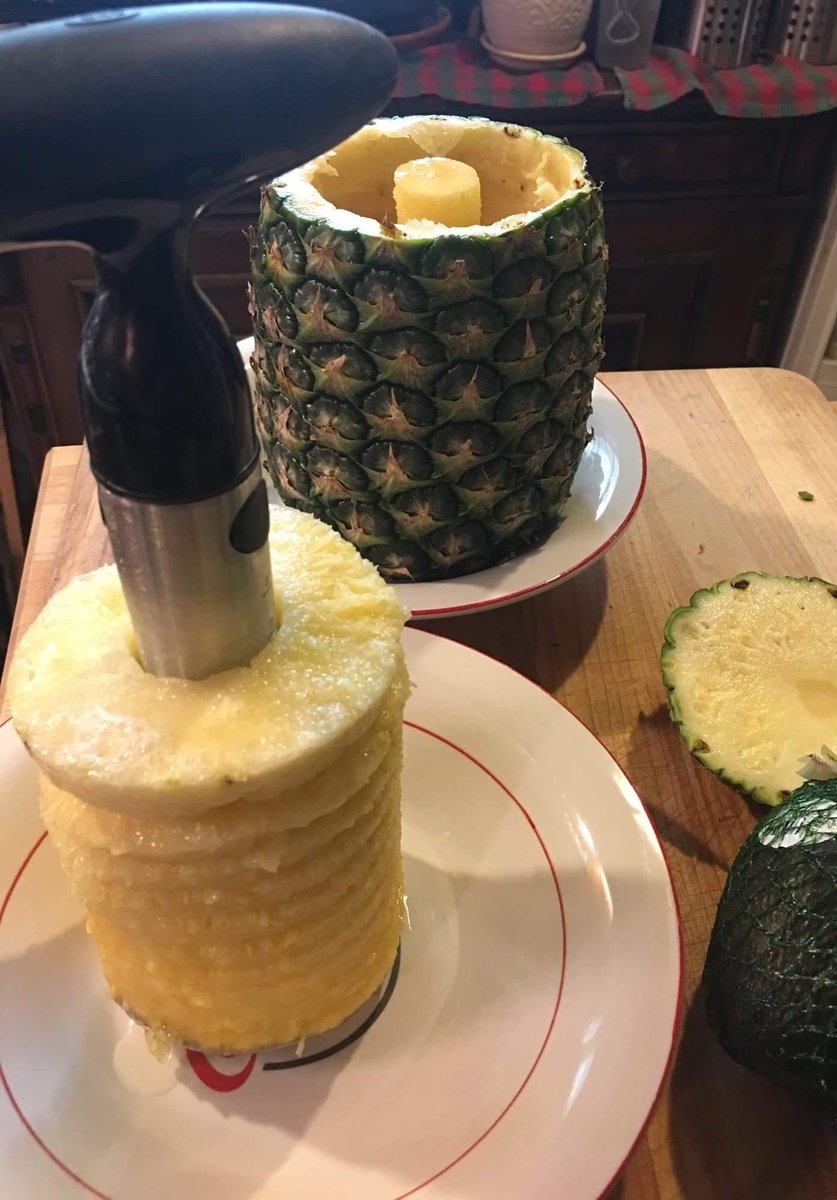ichimeterlady's tweet photo. Love this gadget! Making pineapple salsa #SecretFiesta https://t.co/7a6rwGND95