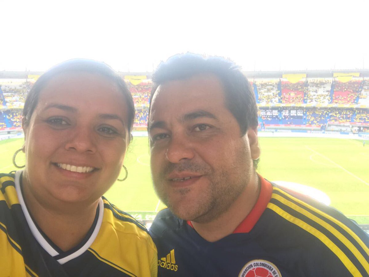 alegonza's tweet photo. Acompañando a mi selección #enequipomeatrevo @allianzcol https://t.co/do0Bmf4Mma