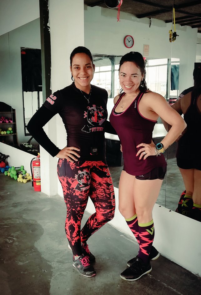 Magaly_Coach's tweet photo. Venezuela & Perú. Unidos por el fitness y salud. #fitgoals #gentefit 💪😁 https://t.co/s8VjL0l9Jv