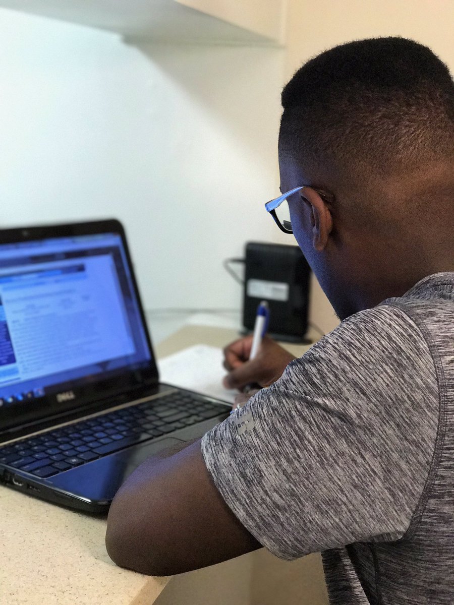 NewGradPT's tweet image. Studying for the Florida State Law exam! #dptstudent #freshpt #newgradpt #newgradspotlight #PTLIFE