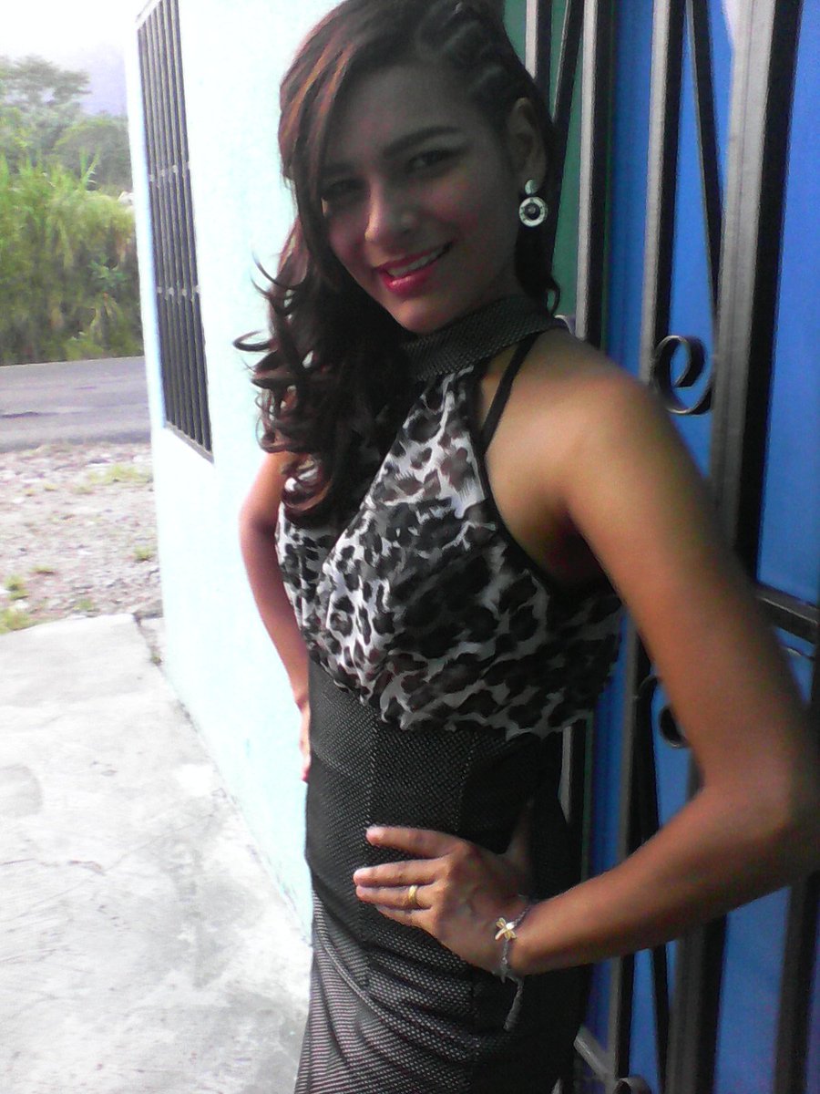 yesickaandre's tweet image. 