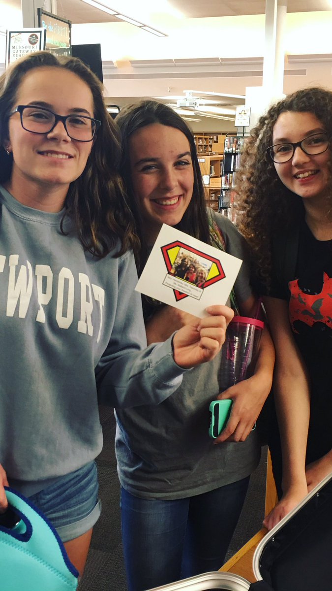 LHSbooklove's tweet photo. Breakout boxes=library orientation? Yes, please. Thanks @RSHSLibrary for the lesson! #connectedlancer #itswhatwedo #learninghappened https://t.co/duSSjJJpT7