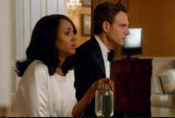 olitzmoment's tweet photo. ONE MONTH.. 
Once upon a time... The end of such a beautiful story...

#Scandal https://t.co/cU0HLX5JUs