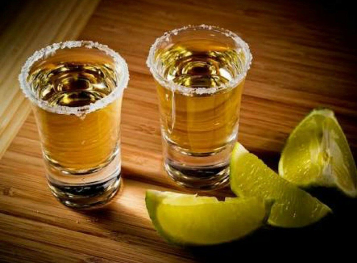 HappyHours_Pub's tweet photo. Tekila 6 TL!
2'li Tekila 12 TL!!
3'lü Tekila 18 TL!!!
4'lü Tekila 24 TL!!!!
5'li Tekila 30 TL!!!!!

:)))

Bekleriz. https://t.co/5PudYHUKSX