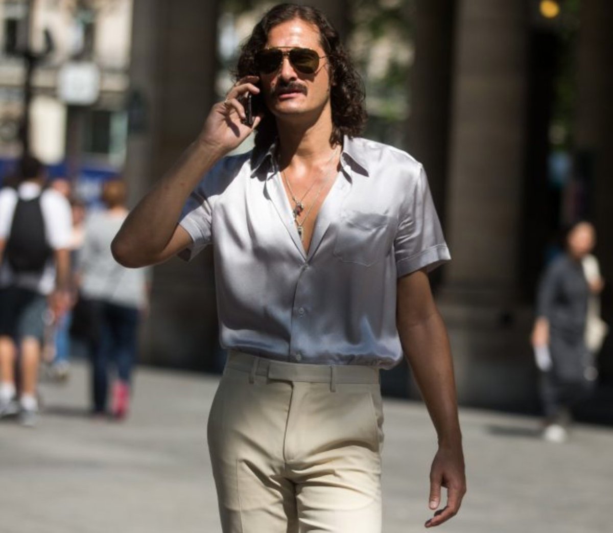 ShopRevolution_'s tweet photo. Thoughts on a good 'stache? Read about latest facial hair trends via @Topman  https://t.co/RsF2Wh1aYe https://t.co/BD9gQYk4rb