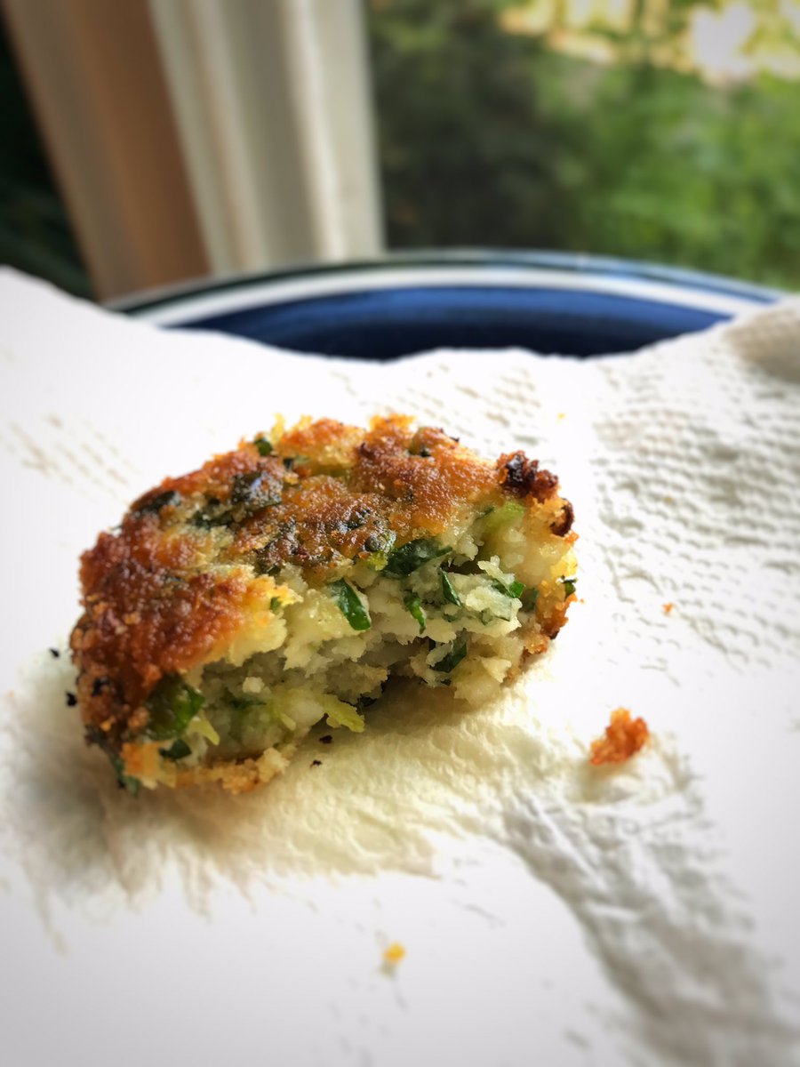 neimoyer's tweet photo. @Sabra In fact, I made some falafel too. Next up: trying to make some musaqaa. #palestine #gazakitchen @gazamom https://t.co/e7wsyRb6Gq