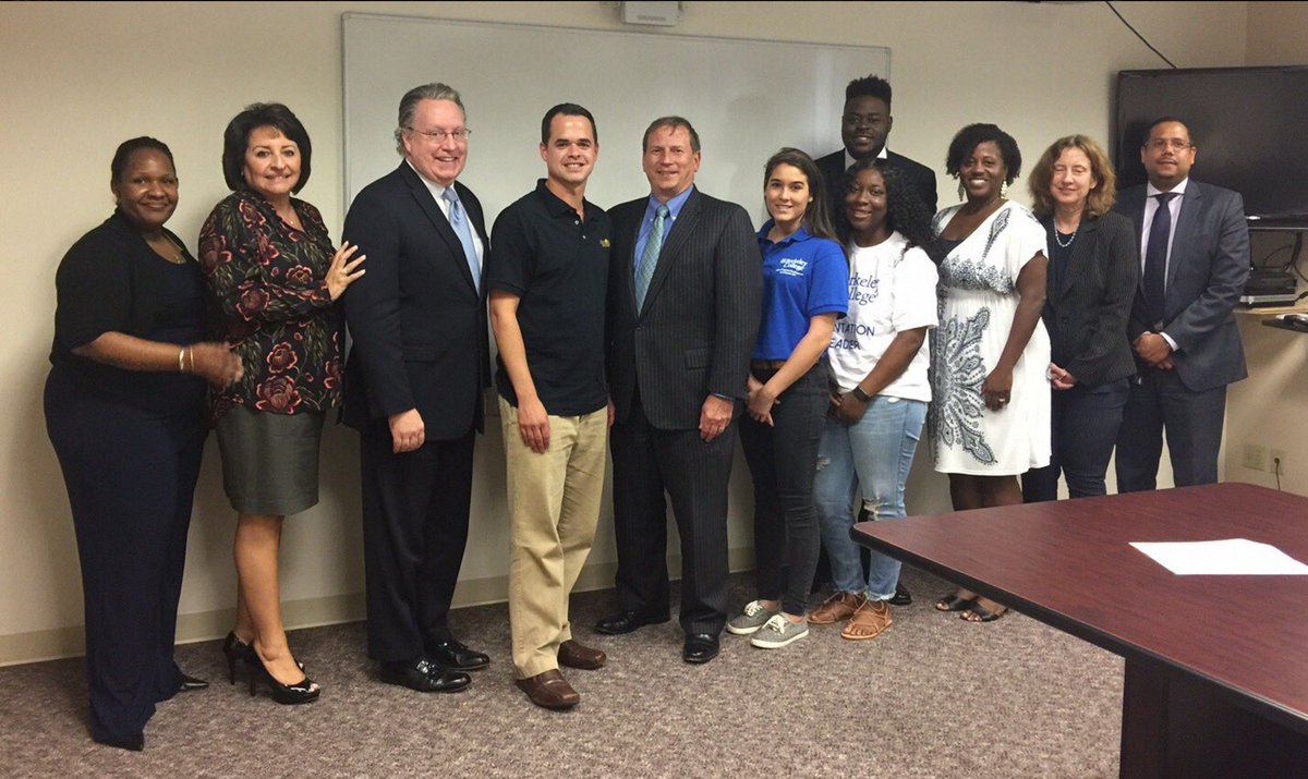BerkeleyCollege's tweet photo. Sen. @DavidCarlucci heard student-#veteran Christopher Hendricks explain how support from @BerkeleyCollege helped him discover his passion! https://t.co/eqKjsmOsmg