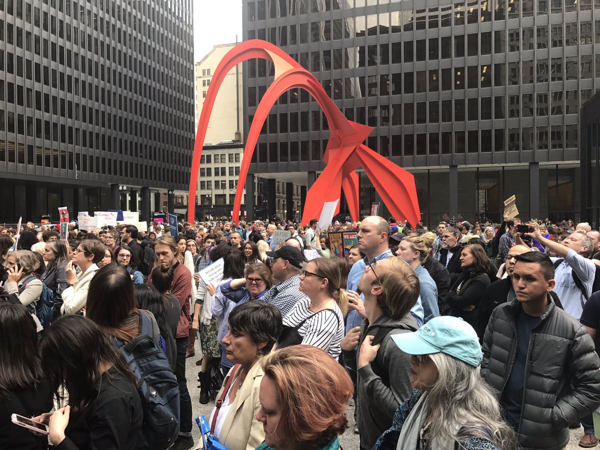 purplepantsuit's tweet photo. "We must kep our protests intersectional" #protectionforall #DACAprotest #Protectthedreamers https://t.co/DyjkMXMWPV