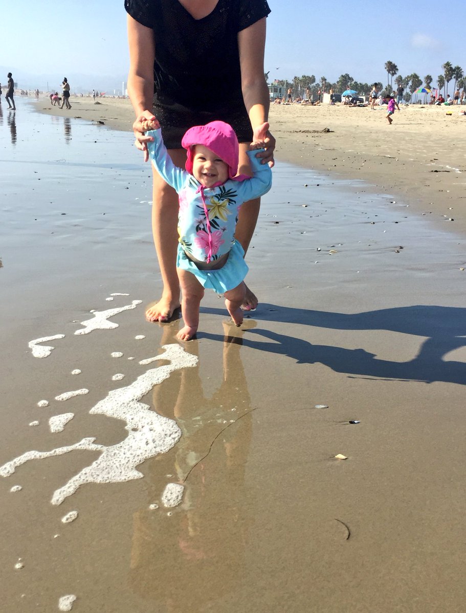 kbt_joy's tweet photo. #HaileyGrace loved the beach! The adventures with this little one are endless. My heart is full! https://t.co/dpIE0oyrbG