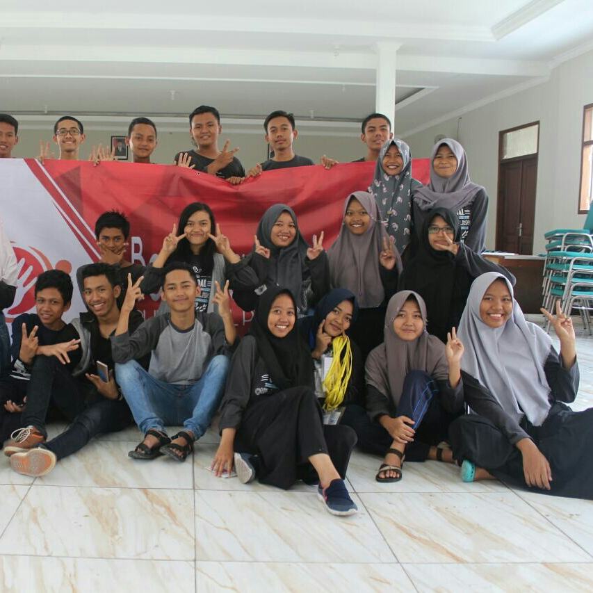 trtmanora_'s tweet photo. Siapa yang ada di foto ini?
.
.
Mereka adalah yang terbaik diantara yang baik
KALIAN LUAR BIASA❤
@papi_bloraofc https://t.co/2HdFNLqrdW
