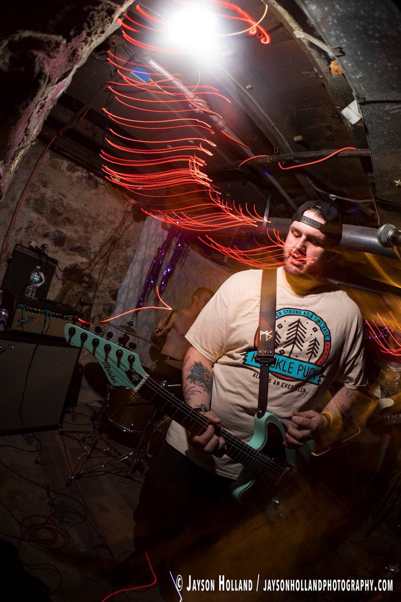 Mikelseyfert's tweet photo. My friend takes dope ass pics of my band. This is from the #nohelptour #poppunk #alternative #emo #treadingwater https://t.co/dDlYf24P2q