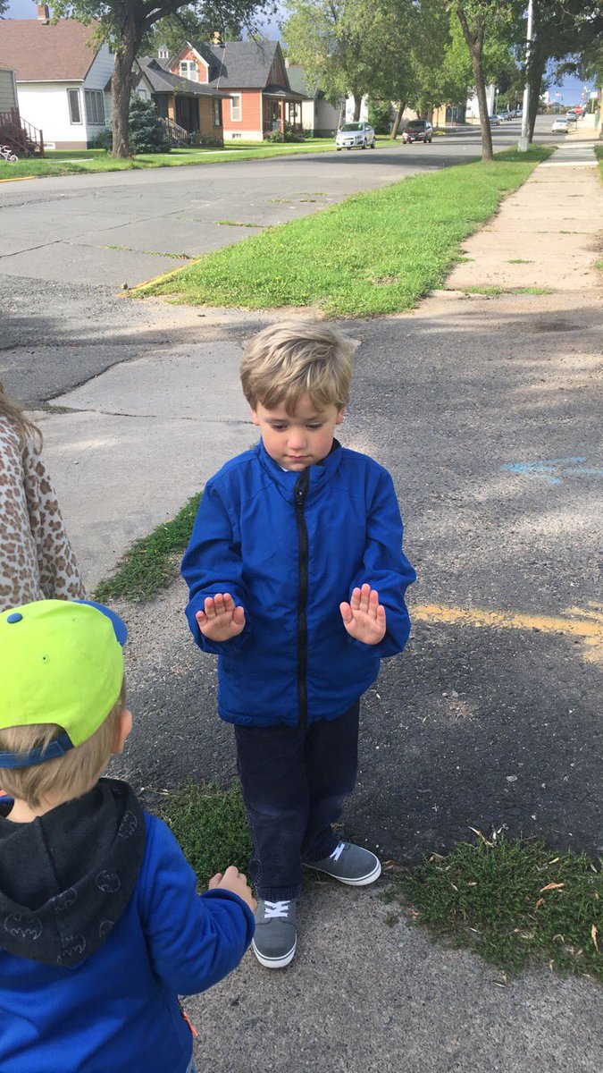 MaymeAlice's tweet image. Teaching their cousin to #StopLookAndListen at every intersection #BackToSchoolSafety #MiniSafetyChampions
