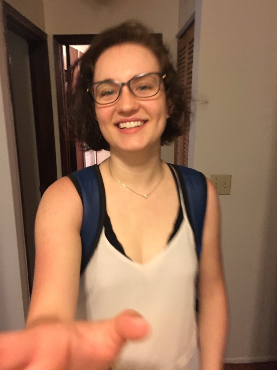 elinorus516's tweet photo. First day of school and I am defiantly not serving looks #Cornshit https://t.co/wOtNyZPEK1