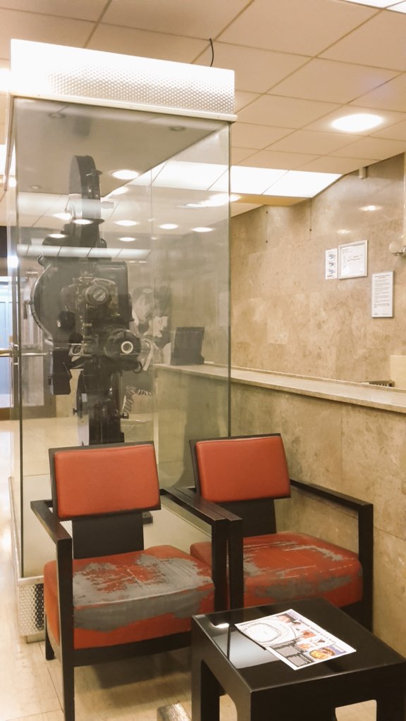 BettyStern4's tweet photo. my second movie at cozy kino komuna in #ljubljana was @AmMadeMovie @visitljubljana #TomCruise #classicmovieposters @Kololsej - hvala https://t.co/SABOKyBCrA