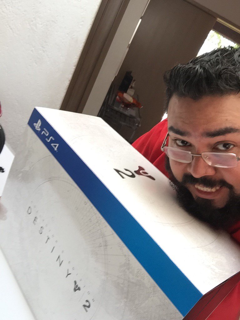 agbin3r's tweet photo. Mira nada más lo que me acaba de llegar mis papus 😱😱😱🎮🎮 destiny 2 collectors edition, uffff! Van a querer unboxing ? https://t.co/RhJI3KKji2