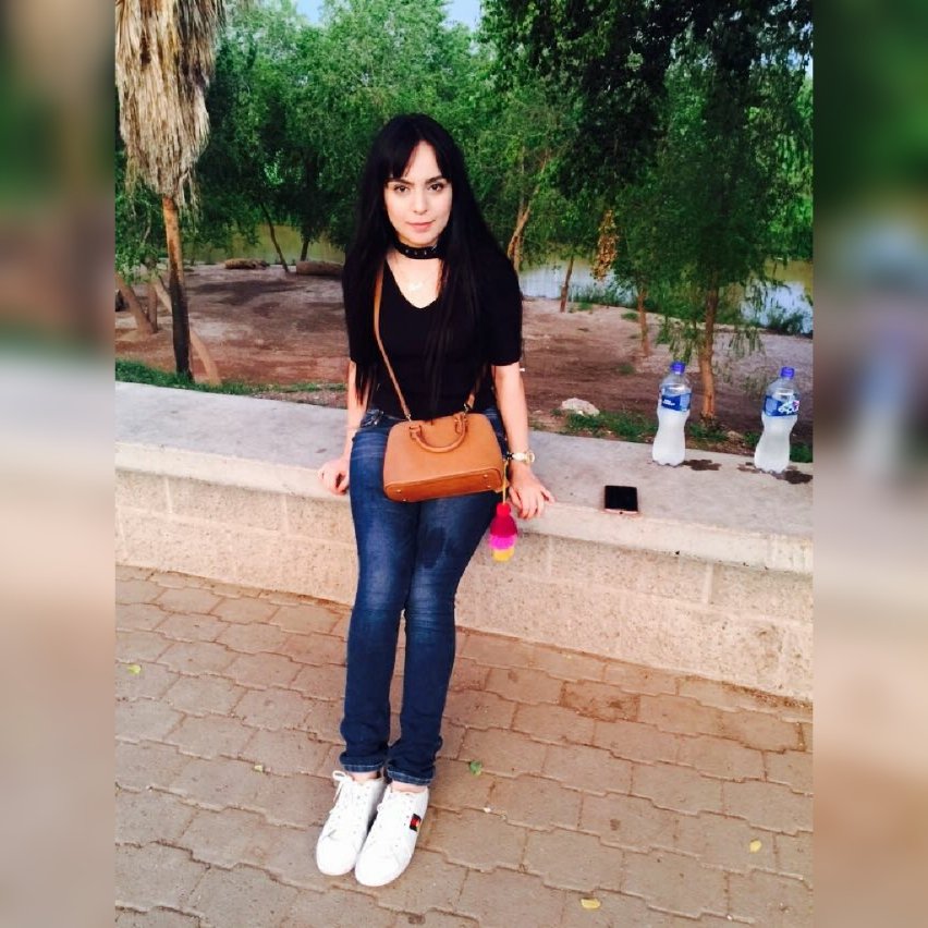 KarlaXSanchez's tweet photo. #NuevaFotoDePerfil https://t.co/4BIQC37ac9