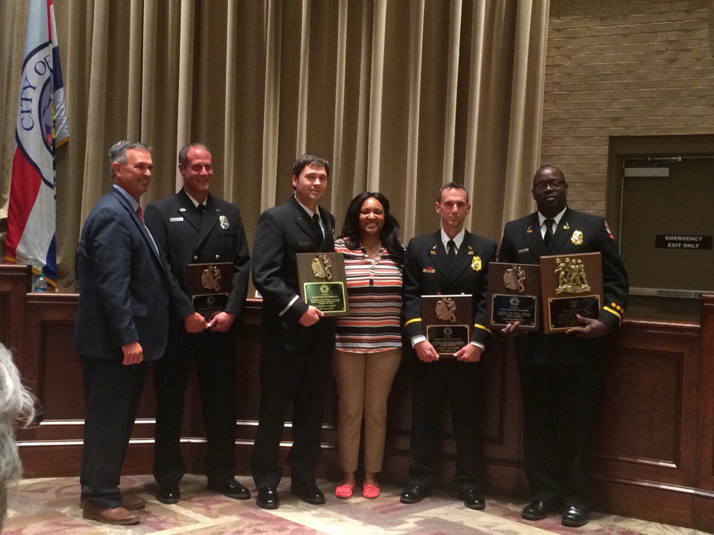 CityofWR_PIO's tweet photo. City Council Meeting: WRFD Valor Awards https://t.co/JPocaghGXU