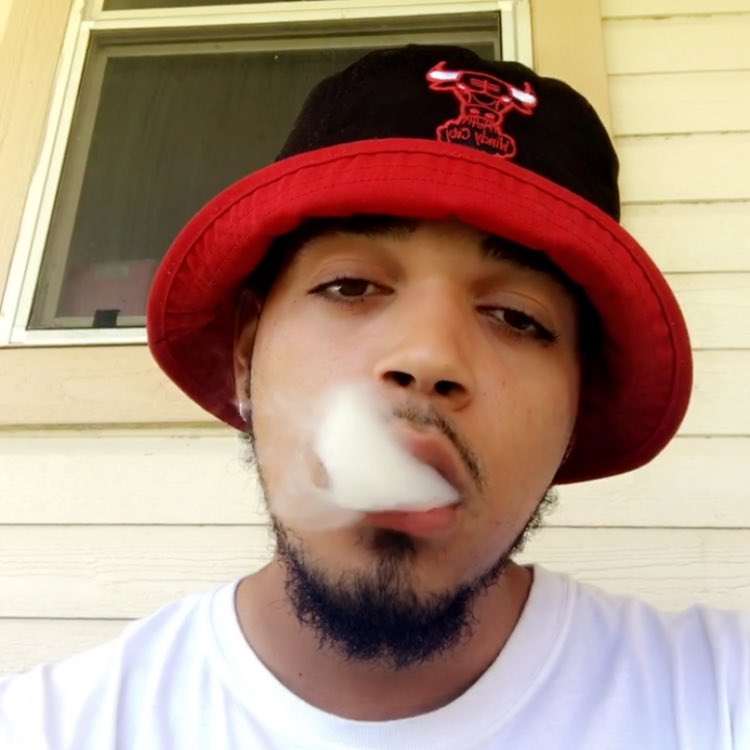 ItsSmokey_'s tweet photo. #NewProfilePic https://t.co/rV9dF2oq2j