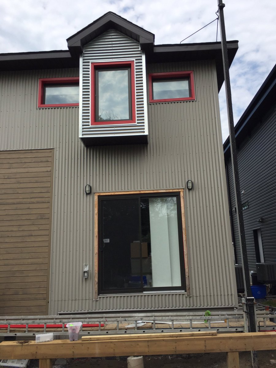 brockbertrend's tweet photo. Maibec &amp; corrugated in the mix https://t.co/7NiZpQrBVn