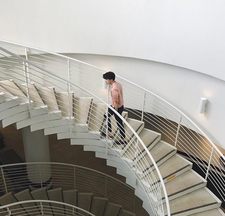 tempcst's tweet image. ʜᴇʟᴘ ᴍᴇ ɴᴏᴡ, ʟᴏɴᴇʟʏ ʟᴏᴠᴇʀ. 

🍂