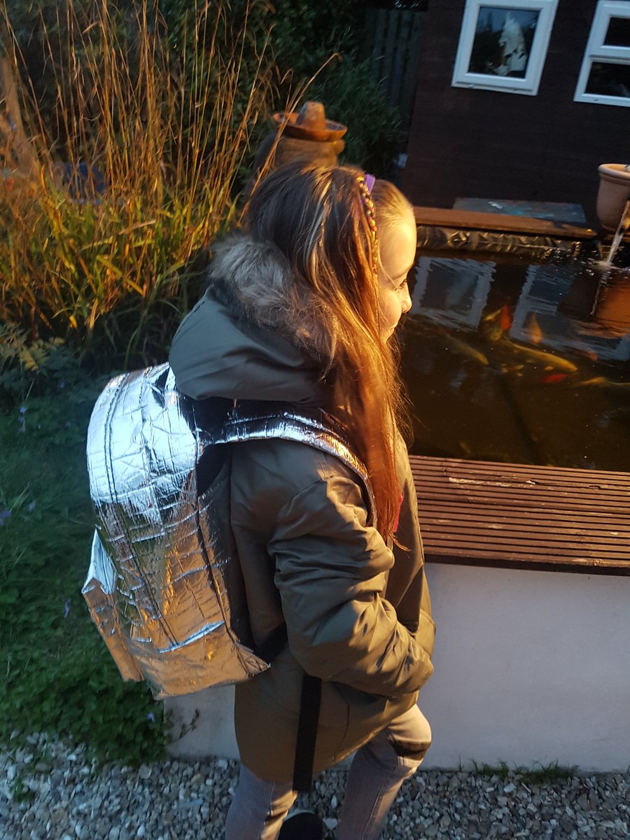 williams47_s's tweet photo. @Charlotte_Rule 🤣🤣 Kiyas bag v oversized xx https://t.co/WcTR0reh0R