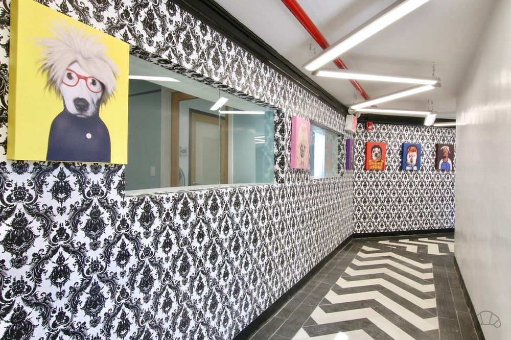 We 💕 the #interior at <a href="/BklynCommons/">Bklyn Commons</a>! We spoke w/ Katie, the creative mastermind, to learn her design secrets buff.ly/2j00HMr