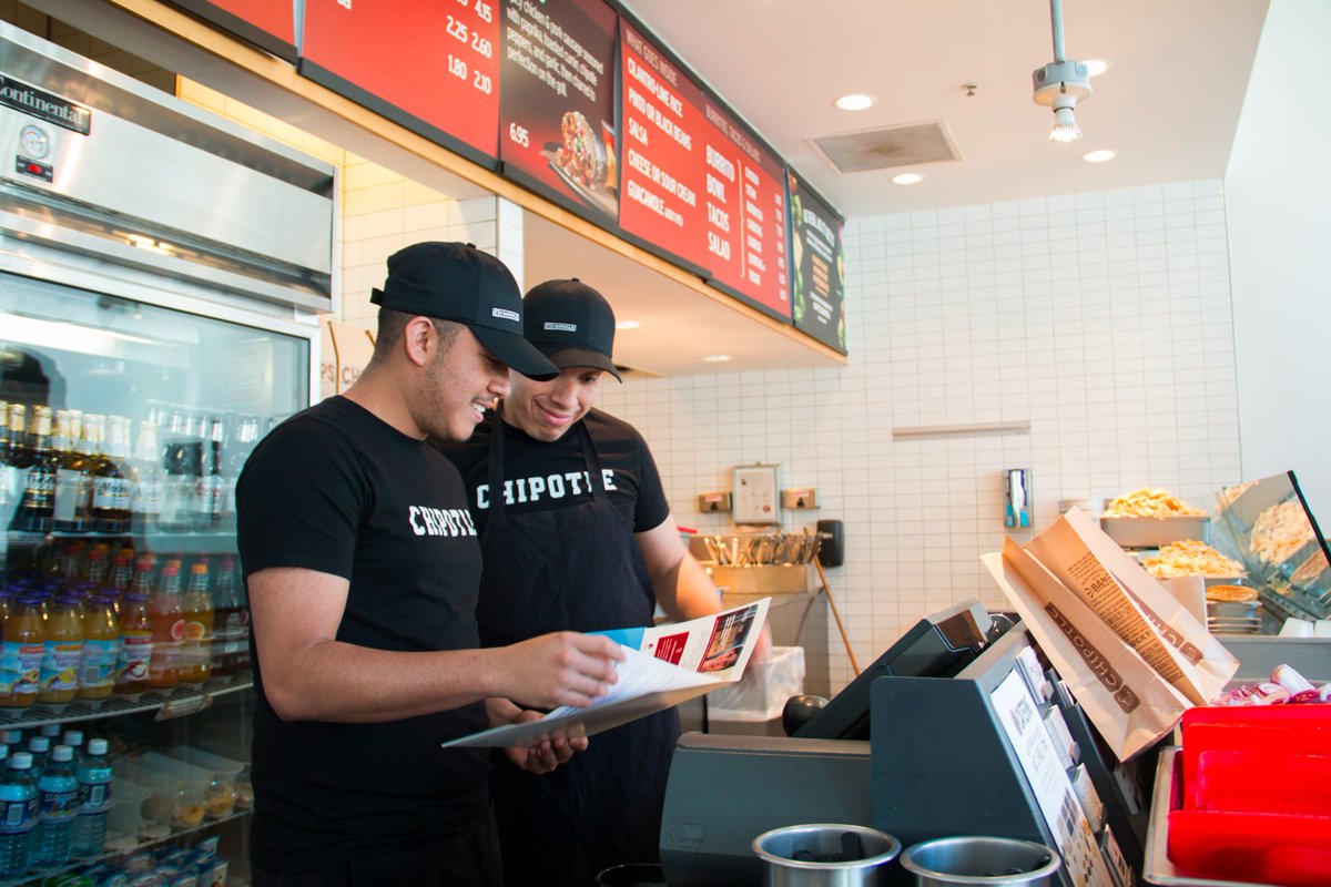 GuildEducation's tweet photo. Tuition Assistance Makes the Grade at @ChipotleJobs! via @SHRMHRNews @KathyGurchiek #EdBenefits https://t.co/ZuHfhtPFtO … https://t.co/JvHyQT4PWN