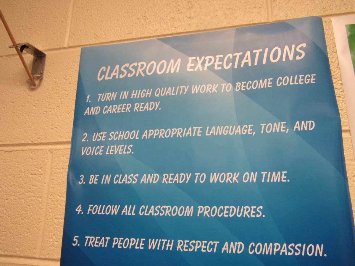 VTLeadership's tweet photo. @gcouros,“Your legacy as an educator is determined by what your students do.”Mr. Bane setting high expectations for learning #hcsfirstday17. https://t.co/mJBgFK1YGZ