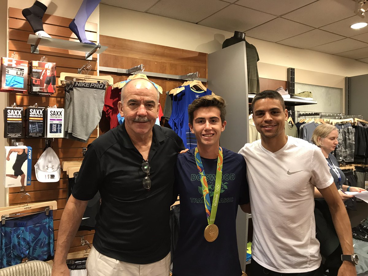 mateo_barreto's tweet photo. #CentroTalk @MattCentrowitz the godπ
https://t.co/vZUX1oOdXS
