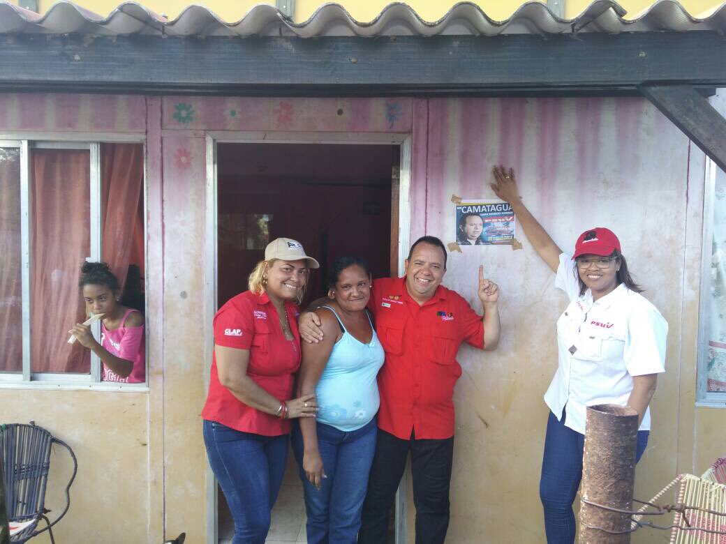 RMarcoTorres's tweet photo. Orgulloso de compartir con la gente de Camatagua, hombres y mujeres con fortaleza infinita resteados con nuestro Pdte @NicolasMaduro https://t.co/rYDD7414n9