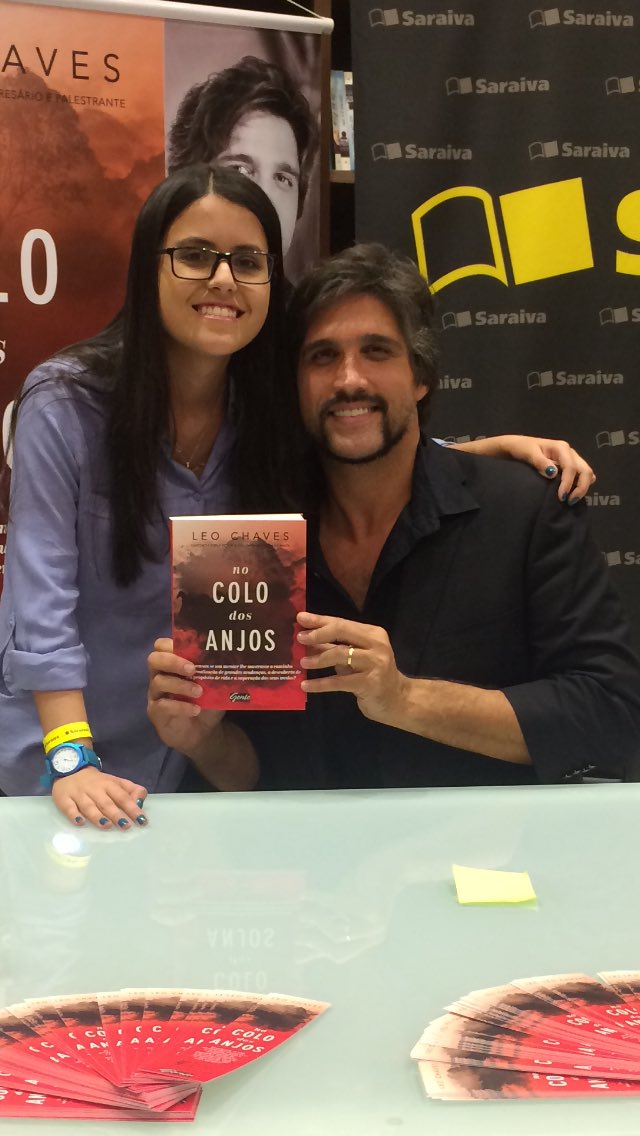 IrmaosChaves's tweet photo. [❤️] Lançamento do livro do Leo "No Colo dos Anjos" https://t.co/OfhbqS5x35