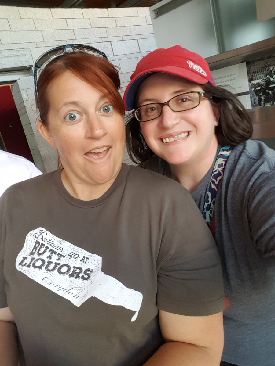 JuJuBeeGrrl's tweet image. After bonding over @PBRpod a few years ago, @srhoderick13 &amp;amp; I finally got to meet! Love this girl &amp;amp; love that she's my friend! #PBRPosse
