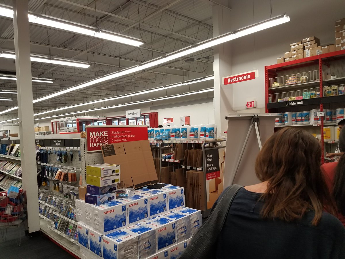 travisbobbe's tweet photo. My current spot on line @Staples not even buying school stuff #ShootMeNow #thestruggleisreal #BringRum https://t.co/Cfhd3v0igW