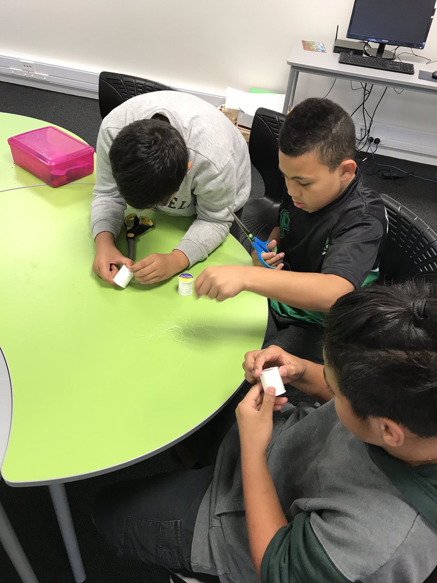 PtChevSchool's tweet photo. A hive of activity this morning tea time. #lollylei #TonganLanguageWeek2017 #TonganLanguageWeek https://t.co/TFq7U9WIpm