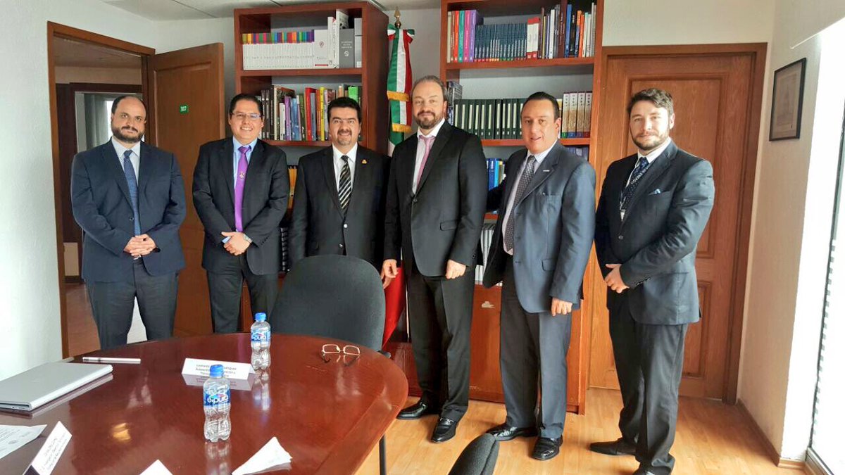 COMENER_MX's tweet photo. Reunión con @LeoBeltranR Subsecretario de la @SENER_mx impulsando programas de inversión y desarrollo del #SectorEnergético nacional. https://t.co/RF77PLwRul