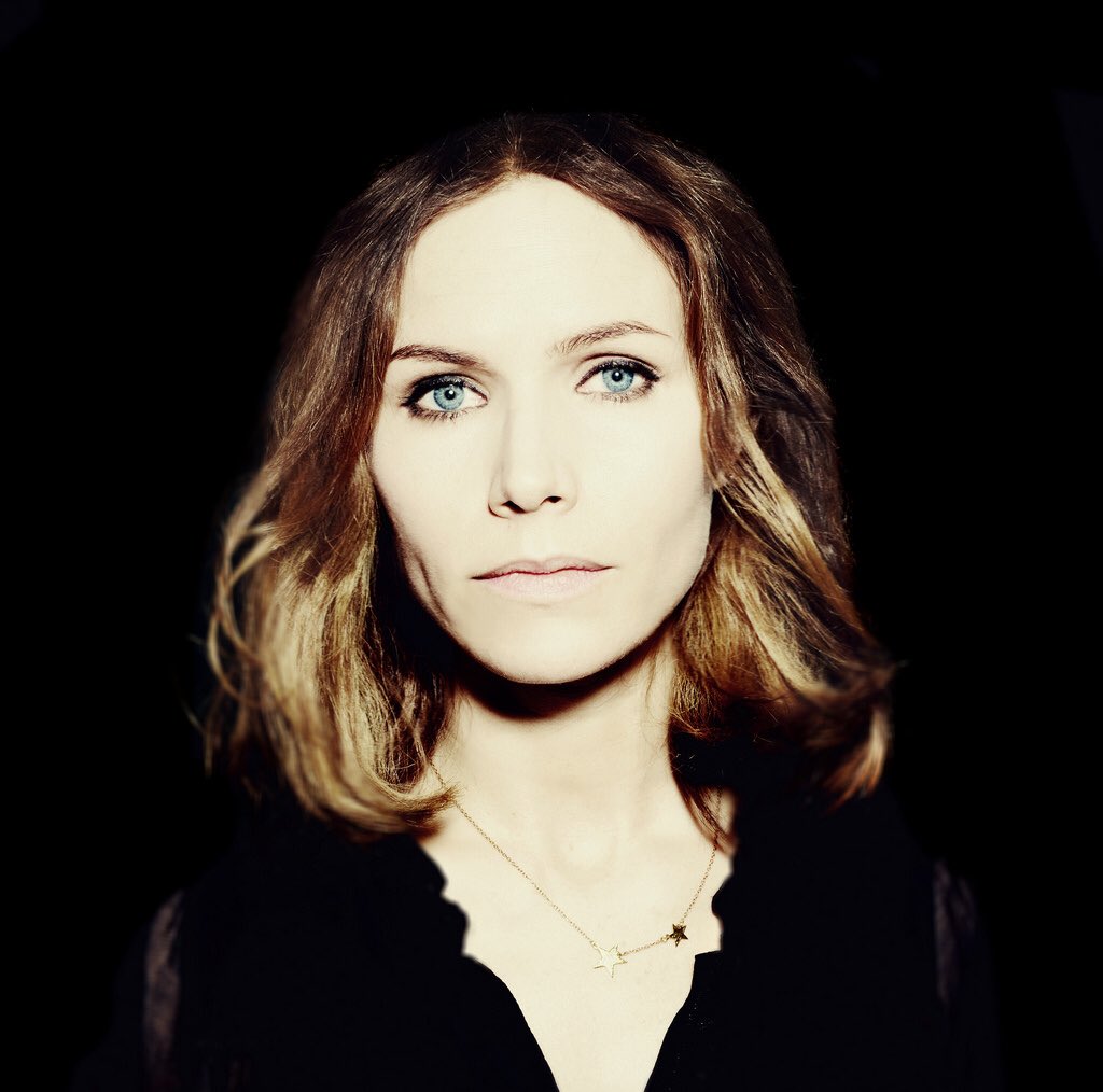 Studio Hanamauii 良い音楽というのは たとえ起源がどうであっても良い音楽なの Nina Persson The Cardigans 本日9月6日はカーディガンズのボーカル ニーナ パーションの誕生日です T Co Hhkzxurjun Twitter